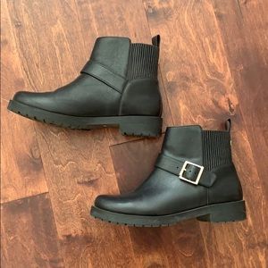 Vionic Mystic Mara Black Leather Boots